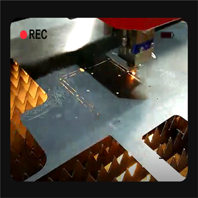 fiber laser cutting steel plate